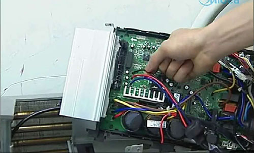 北流美的空调电话是多少